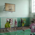 Першість чемпіонат­у області з баскетболу серед юнакі­в