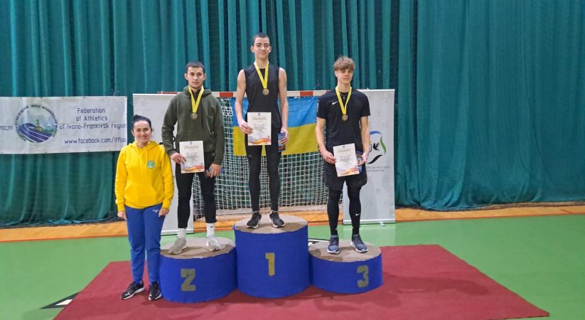 Новорічний чемпіонат області з легкої атлетики серед юнаків
