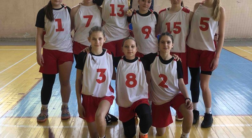 Останній тур ЧУ ВЮБЛ (2011 р.н.) у Львові завершено!<br>Наша баскетбольна команда впевнено завершила, здобувши дві важливі перемоги над сильними суперниками з Дніпра та Переяслава-Хмельницького.<br>Кожен гравець виклався на повну, продемонструвавши характер, командну гру та жагу до перемоги.