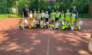 17 червня, у парку імені Тараса Шевченка відбулися літні баскетбольні естафети за участі команди ОДЮСШ та Єзупільського ліцею.