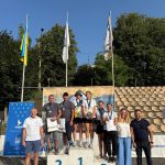 9 серпня на стадіоні «Юність» ІФОДЮСШ відбувся відкритий чемпіонат Івано-Франківської області зі стрільби з лука «Кубок Прикарпаття».<br>У змаганнях взяли участь 74 спортсмени з різних куточків України, зокрема Львівської, Харківської, Волинської, Чернівецької, Чернігівської областей, а також Івано-Франківська область була представлена спортсменами зі Снятина, Тлумача, Калуша, Косова та Івано-Франківська.
