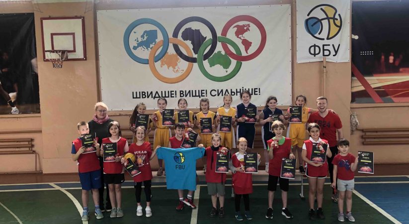 28 березня у с.Єзуполь Івано-Франківської області відбулися захопливі естафети для дітей 2016 року народження та молодших.