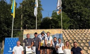 9 серпня на стадіоні «Юність» ІФОДЮСШ відбувся відкритий чемпіонат Івано-Франківської області зі стрільби з лука «Кубок Прикарпаття».<br>У змаганнях взяли участь 74 спортсмени з різних куточків України, зокрема Львівської, Харківської, Волинської, Чернівецької, Чернігівської областей, а також Івано-Франківська область була представлена спортсменами зі Снятина, Тлумача, Калуша, Косова та Івано-Франківська.